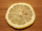Zitrone gegen verbrannte Zunge