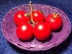 Tomatenmaske gegen Mitesser und kleine <strong>Pickel</strong>