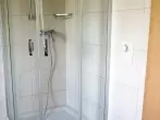 Wie bekommt man eine glänzende Duschabtrennung?