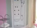 Kalkflecken in der Dusche verhindern