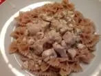 Hähnchengeschnetzeltes in Käse-Kräuter-Sahnesoße mit Vollkornnudeln