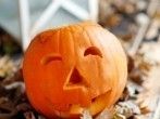 Leuchtender und wärmender Kürbis für den Herbst