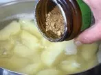 Würztipp für Kartoffel- oder Nudelsalat