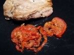 Gebratene Tomaten als Beilage zu Steak