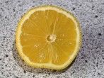 Erk&auml;ltung ade! - Zitronensaft pur