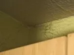 Spinnweben von sehr hohen Decken entfernen