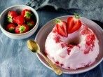 Vanillepudding mit frischen <strong>Erdbeeren</strong>