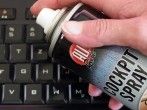 Computer-<strong>Tastatur</strong> mit Cockpit-Spray reinigen