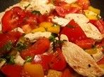 H&auml;hnchenbrust mit <strong>Paprika</strong>-Tomaten-Gem&uuml;se