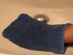 Waschlappen zum Putzen benutzen