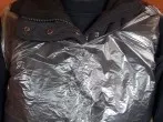 Schürze aus Plastikabfalltüte mit Griffen