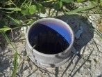 Sonnenschirmhalter vor Wasser/Rost schützen: mit einem Korken