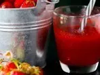 Erdbeer-Mango-Cocktail
