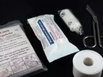 Erste-Hilfe-Set beim Familienausflug