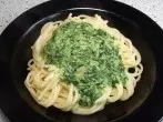 Schnelle Spaghetti mit Frischkäse-Spinat-Soße