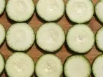 Zucchini zum Einfrieren im Backofen vorgaren