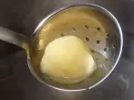 Kartoffelknödel: Probeknödel kochen