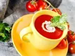 Schnelle Tomatensuppe aus der Tasse