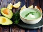 Schnelle und leckere Avocadosuppe