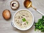 Einfache <strong>Champignoncremesuppe</strong>