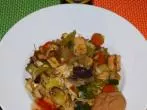 Bami mit ganz viel Gemüse und Erdnusssauce