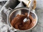 <strong>Schokolade</strong> zu hei&szlig; geschmolzen - Hilfe durch P&uuml;rierstab