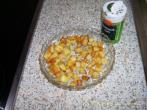 Salat-Croutons aus gew&uuml;rfelten Kartoffeln