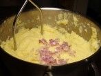 Kartoffelp&uuml;ree/Stampfkartoffeln mit Zwiebeln verfeinern