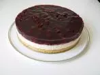 Schmandtorte mit Kirschen