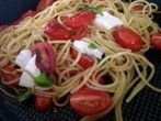 <strong>Tomaten-Mozzarella</strong>-Spaghetti