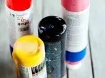 Lästige Haut in Farbdosen vermeiden