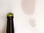 Bierfleck auf Kleidung entfernen