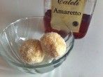 Leckere Schneeb&auml;lle mit Amaretto