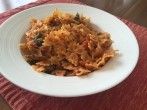 Leckere vegane Tomatensoße mit cremiger Cashew-Soße