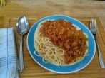 Spaghetti mit <strong>Tomatenfleischso&szlig;e</strong> (Spaghetti Bolognese)