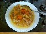 <strong>M&ouml;hrensuppe</strong> mit Putenfleischeinlage