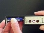 Batterien vorm Entsorgen nachmessen