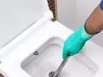 Kalk im WC entfernen - mal anders