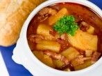 <strong>Kartoffelgulasch</strong> nach &ouml;sterreichischer <strong>Art</strong>