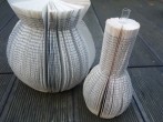 Buchvase: Vasen aus Büchern basteln ~ DIY