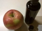 Äpfel mit Zitronensaft einsprühen - für <strong>Apfelkuchen</strong> etc.