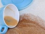 <strong>Kaffeeflecken</strong> vom Teppich entfernen