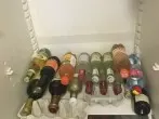 Liegende Flaschen rutschen nicht mehr im Kühlschrank