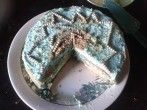 Haselnuss-Sahnetorte mit Bananen