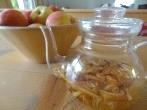 Apfelschalentee auf Vorrat trocknen & konservieren