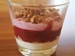 Früchte-Frischkäse-Joghurt Dessert