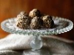 Power Müsli-Bällchen mit weißer Schokolade