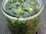 <strong>Pesto</strong> aus M&ouml;hrengr&uuml;n