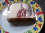 Tassenkuchen mit hellem Guss
