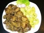Hackbällchen mit frischen Champignons zu Petersilienkartoffeln